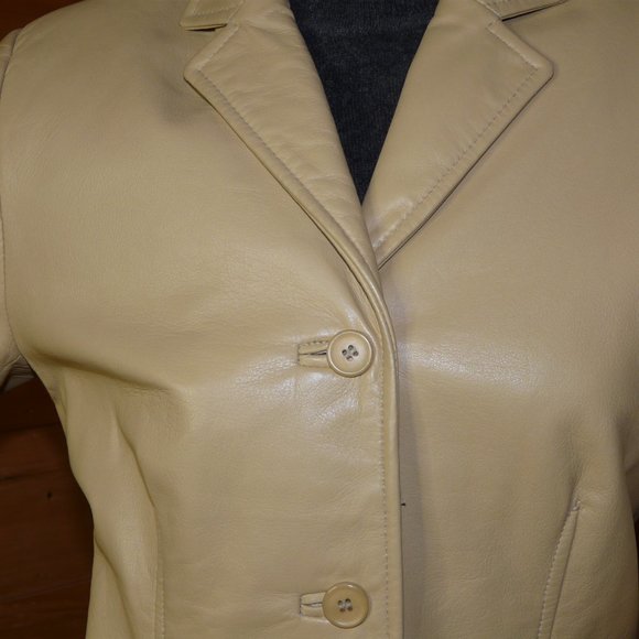 Danier Leather Jacket - Picture 5 of 11